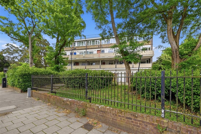 Slade Court, Walm Lane, London, NW2 3BT